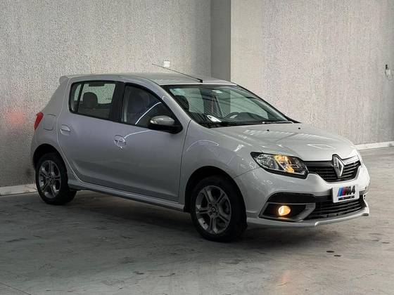 RENAULT SANDERO 1.0 12V SCE FLEX GT LINE MANUAL RENAULT SANDERO 1.0 12V SCE FLEX GT LINE MANUAL